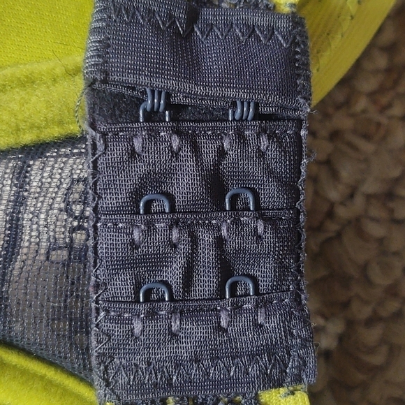 Jessica Simpson Neon Green Bra with Dark Gray Lace Overlay Sz 38C - Picture 5 of 9